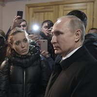 Владимир Путин прибыл к месту пожара в Кемерово