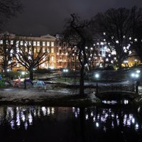 Foto: Sākas vides objektu festivāls 'Ziemassvētku egļu ceļš'