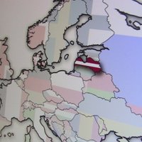 EK mudina nodrošināt vienlīdzīgu attieksmi pret visām ES valodām