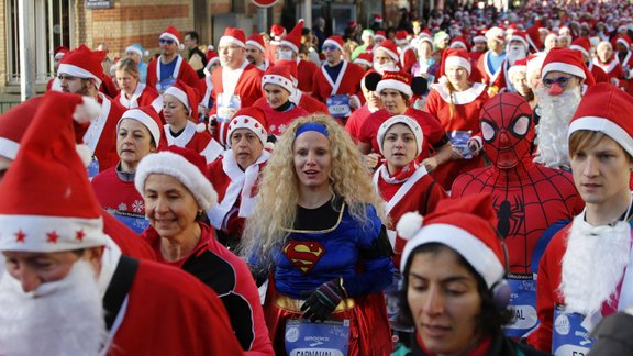 France Santa Clauss Run.JPEG-00df8