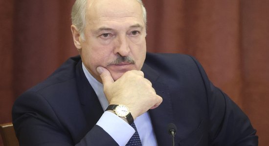 "Вполне возможно": Лукашенко в интервью Би-би-си признал, что мигрантам помогали перейти границу с Польшей