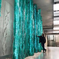 Ogrē būs aplūkojama 'stikla krāvumu' mākslinieka Ernesta Vītiņa personālizstāde