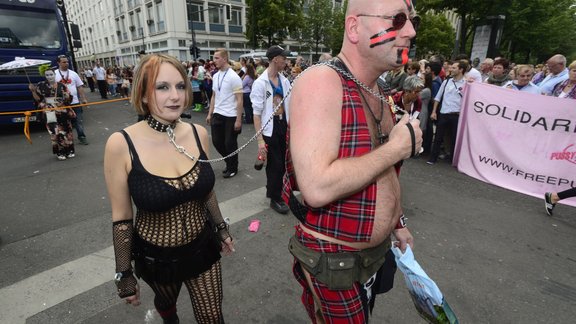 Gays and lesbians parade in Berlin