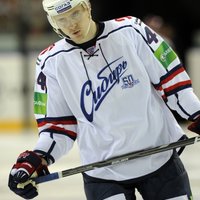 Kulda palīdz 'Salavat Julajev' pieveikt KHL līdervienību SKA