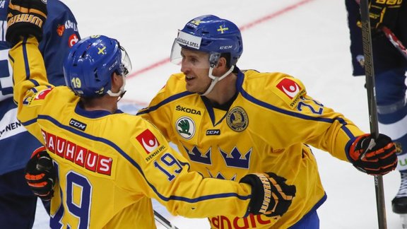 Sweden Patrik Zackrisson, left, Alexander Bergstrom