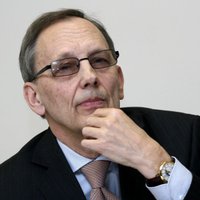 Кирштейнс: Ушаков может стать премьер-министром