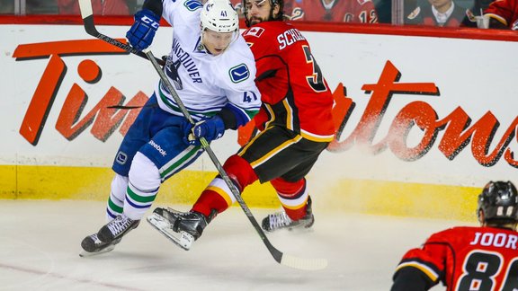 canucks flames kenins