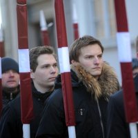 Президент призвал сторонников легионеров помочь Латвии