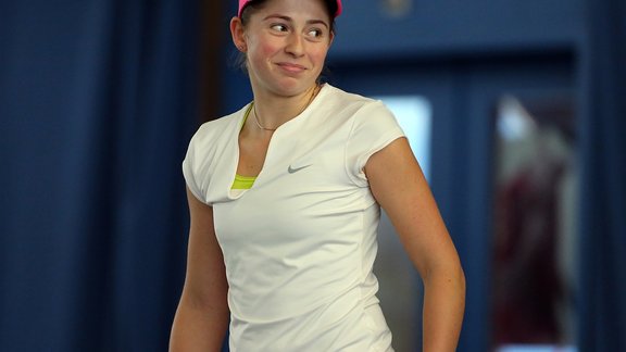 Jeļena Ostapenko - 5