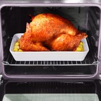 Врачи предупреждают: мыть куриное мясо перед готовкой небезопасно