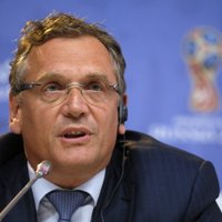 Diskvalificētais Valkē atlaists no FIFA ģenerālsekretāra amata