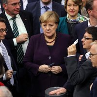 Vācijas Bundestāgs atbalsta daļu no Merkeles 'klimata paketes'