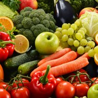 "Не сезон": Когда покупать и есть разные овощи и фрукты