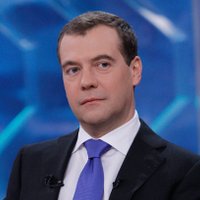 Медведев: санкции - демонтаж стабильности мировой торговли и финансов