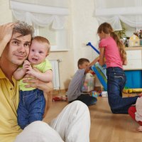 Izaicinājums – priecīgi vecāki: 10 stratēģiski padomi, kas palīdzēs mīlēt sevi