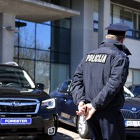 Policija ar netrafaretajām 'Škoda' un 'Subaru' pieķer 8073 noteikumu pārkāpējus