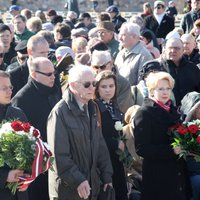 Leģionāru pasākums Lestenē kupli apmeklēts; gaidāma kritušo pārbedīšana no Krievijas