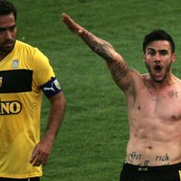 Греческий футболист отметил гол фашистским жестом