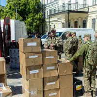 Foto: Ukrainas aizstāvji saņem Latvijas ziedojumus