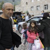 Kalnu Karabahu pametuši tūkstošiem armēņu