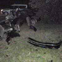 ФОТО: в Талсинском крае в аварии погиб молодой человек, двое подростков в больнице