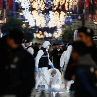 Video: Stambulā iepirkšanās ielā nogrand sprādziens; seši mirušie