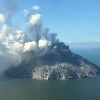 Vulkāna izvirduma dēļ Papua-Jaungvinejā evakuēti 1500 cilvēki