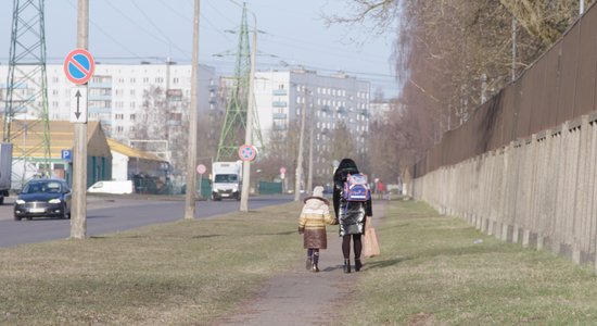 Ukraiņu ģimenes Latvijā. Pirmais ieskats topošajā filmā 'Sievietes bez vīriešiem'