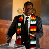 Zimbabves prezidents Mnangagva pasludināts par vēlēšanu uzvarētāju