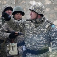 Казахских полицейских будут судить за расстрел демонстрантов в Жанаозене