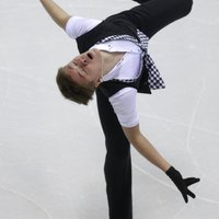 Vasiļjevam pieaugušo 'Grand Prix' posma debijā kritiens un pēdējā vieta īsajā programmā