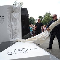 В Москве открыли памятник Людмиле Гурченко