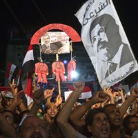 Ēģiptes policija izklīdinājusi Mursi atbalstītāju gājienu