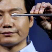 Глава Xiaomi получил бонус в миллиард долларов. Что он с ним будет делать?