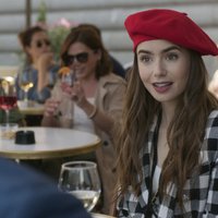 Noskaties! 'Netflix' piedāvā agrīnu Ziemassvētku dāvanu seriāla 'Emily In Paris' faniem