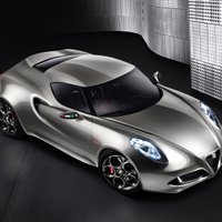 'Ferrari' palīdzēs 'Alfa Romeo' izstrādāt dzinējus