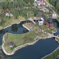 Как пенсионер Николай Колотило строит под Ригой собственную мини-Латвию