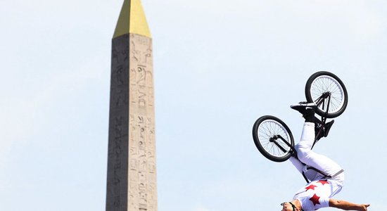 ФОТО. В топ-8 на первых Играх: латвийский дебютант в финале BMX опередил олимпийского чемпиона