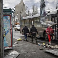 Putina uzrunas laikā Krievijas artilērija apšauda Hersonu; vismaz pieci bojāgājušie
