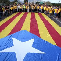 Spānija bloķē simbolisko Katalonijas balsojumu par neatkarību