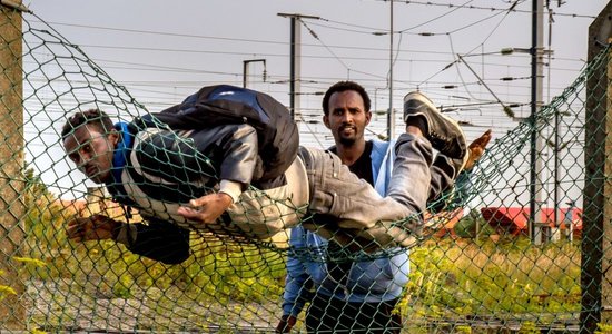 Просивший убежище в Латвии гражданин Эритреи наказан за поддельный паспорт