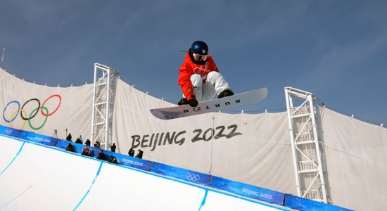 Pekinas olimpisko spēļu snovborda sacensību rezultāti sievietēm 'halfpipe' disciplīnā (10.02.2022.)