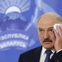 Lukašenko Baltkrievijas hokejistus nosaucis par krāmiem