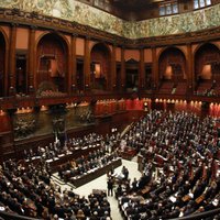 Aptaujas: Itālijā labējie varētu iegūt absolūto vairākumu abās palātās