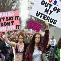 Foto: Sieviešu gājienā Vašingtonā pulcējas vairāki simti tūkstošu cilvēku