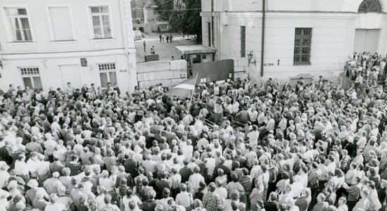 Konference par Latvijas atzīšanu de facto pirms 30 gadiem. Video tiešraide