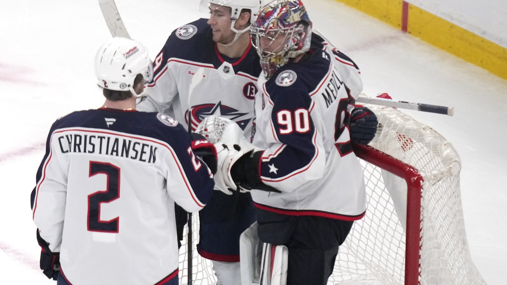 El este liderul nostru” – Merzļikins primește laude de la antrenorul “Blue Jackets   