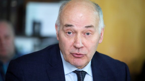 Jānis Vētra: Svaigi un jaudīgi vēji Skolēnu Dziesmu svētkos! Jānis Vētra: Svaigi un jaudīgi vēji Skolēnu Dziesmu svētkos!