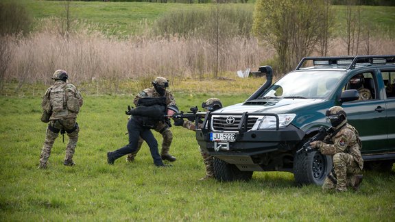 Robežsardzes paraugdemonstrējumi 4. daļa - 38