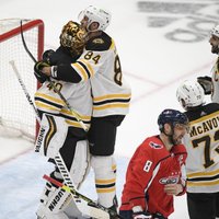 'Bruins' izslēdz 'Capitals' no NHL izslēgšanas spēlēm